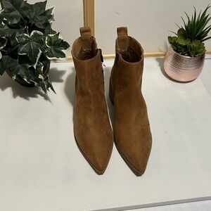 Elegant Brown Suede Ankle Boots